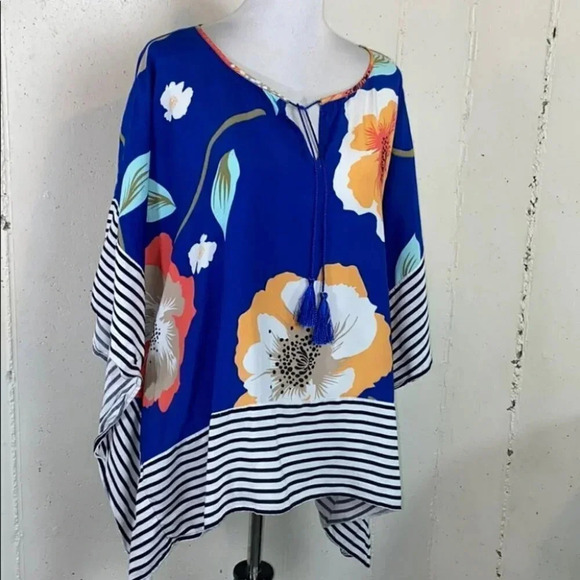 Stylus‎ 1X Plus-size multi-color floral with stripes tunic - Picture 2 of 9